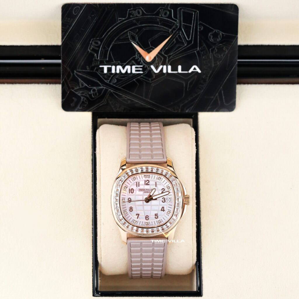 Patek Philippe Ladies Aquanaut Luce Haute 5072R-001 MOP Baguette Bezel Patek Philippe Ladies Aquanaut Luce Haute 5072R-001 MOP Baguette Bezel