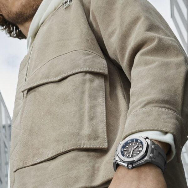Royal Oak Offshore Diver Grey Steel 42mm 15720ST