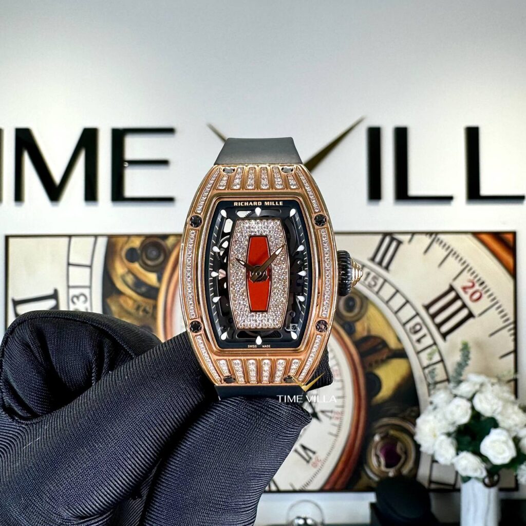 RM07-01 Rose Gold Medium Diamond Set Red Lip RM07-01 Rose Gold Medium Diamond Set Red Lip