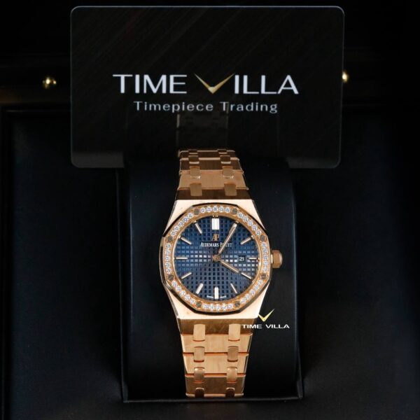 Audemars Piguet Ladies Royal Oak 67651OR Quartz Blue Dial Diamond Bezel Rosegold 33mm