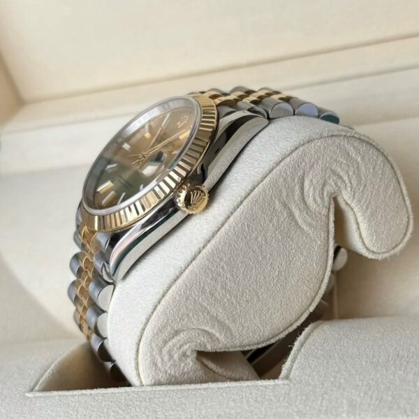 Rolex Datejust 126333 Champagne Index 41mm