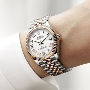 Cách lên dây đồng hồ rolex