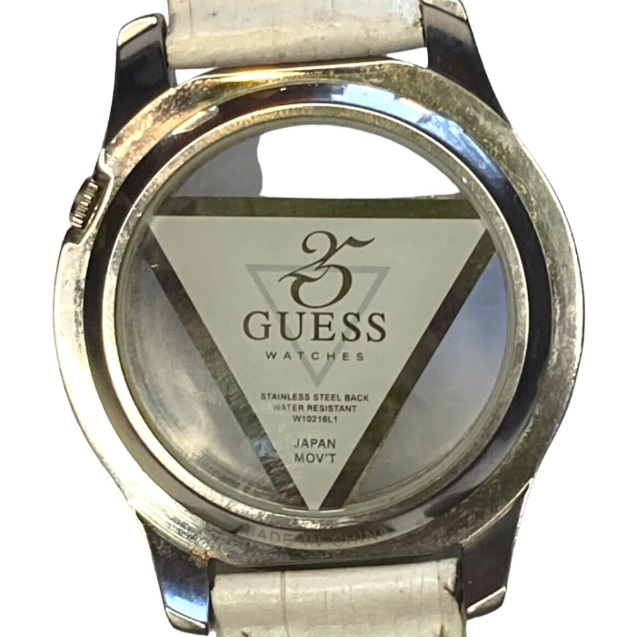 Cách nhận biết đồng hồ Guess thật