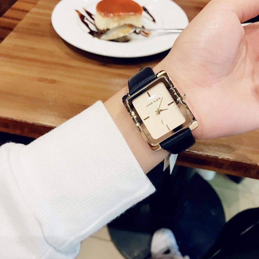 Anne klein là của nước nào?