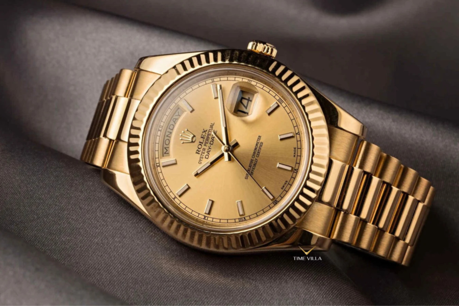 Cách chỉnh giờ đồng hồ Rolex Date-Day
